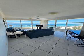 19th Avenue On The Beach