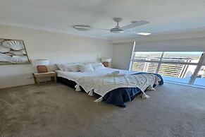 19th Avenue On The Beach