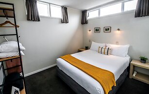 Aura Accommodation