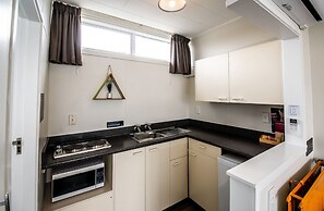 Aura Accommodation
