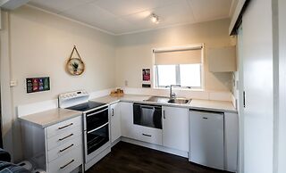 Aura Accommodation
