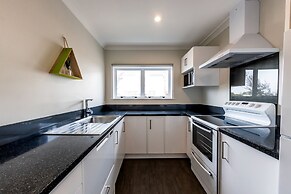 Aura Accommodation