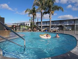 Aura Accommodation