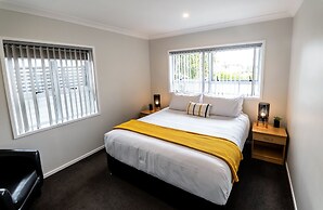 Aura Accommodation