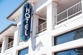 Cottesloe Beach Hotel