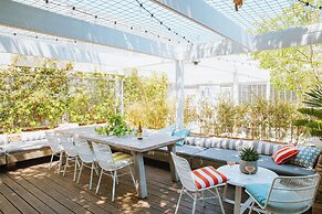 Cottesloe Beach Hotel