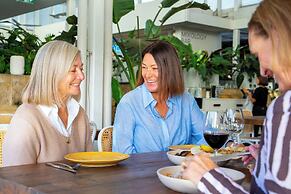 Cottesloe Beach Hotel