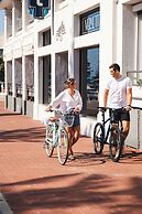 Cottesloe Beach Hotel