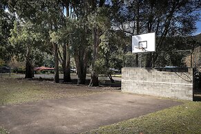 Pinnacle Holiday Lodge