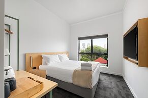 YHA Brisbane City