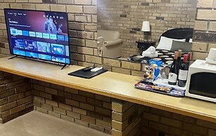 Magdala Motor Lodge & Lakeside Restaurant