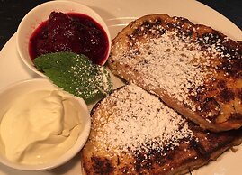 Magdala Motor Lodge & Lakeside Restaurant