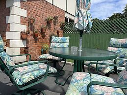 ASURE Ambassador Motor Lodge