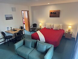 ASURE Ambassador Motor Lodge