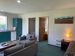 ASURE Ambassador Motor Lodge