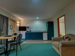 ASURE Ambassador Motor Lodge