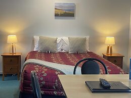 ASURE Ambassador Motor Lodge