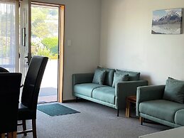 ASURE Ambassador Motor Lodge