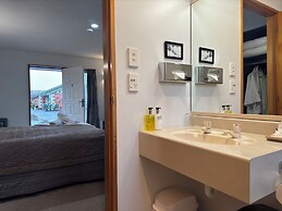 ASURE Ambassador Motor Lodge