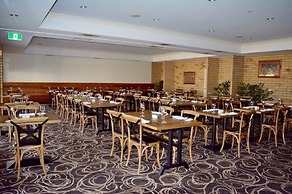 The Western Heritage Motor Inn