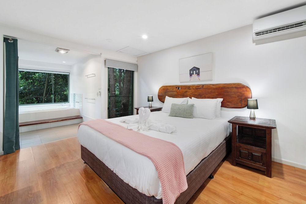 Hunchy Hideaway