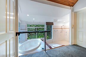 Hunchy Hideaway