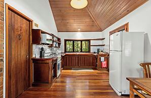 Hunchy Hideaway