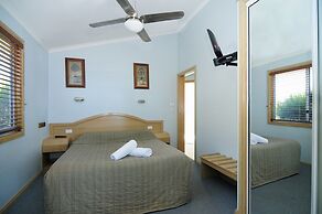 Surf Beach Holiday Park