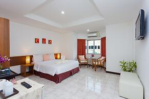 Karon Sunshine Guesthouse & Bar