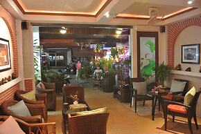 Karon Sunshine Guesthouse & Bar