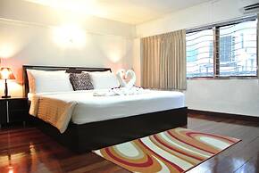 Karon Sunshine Guesthouse & Bar