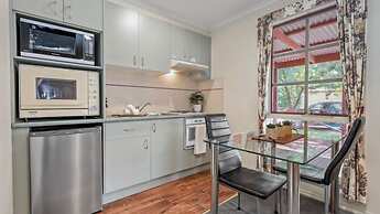 Tasman Holiday Parks - Merool on the Murray