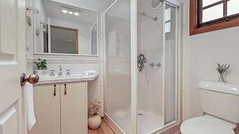 Tasman Holiday Parks - Merool on the Murray