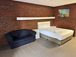 Mid City Plantation Motel