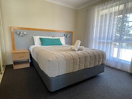 George Bass Motor Inn