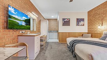 Golden River Motor Inn