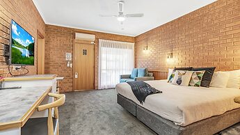 Golden River Motor Inn