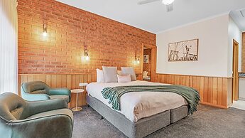 Golden River Motor Inn