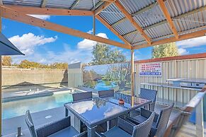 Golden River Motor Inn