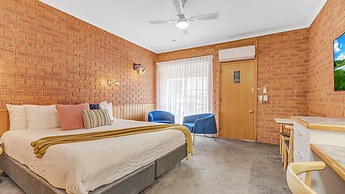 Golden River Motor Inn