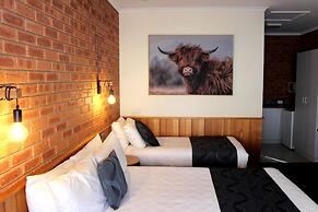 Golden River Motor Inn