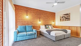 Golden River Motor Inn