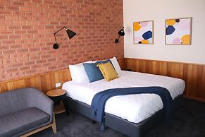 Golden River Motor Inn