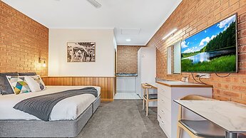 Golden River Motor Inn