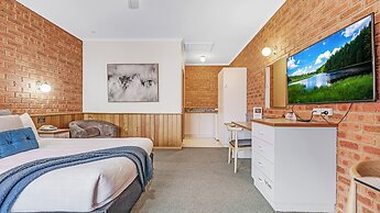 Golden River Motor Inn