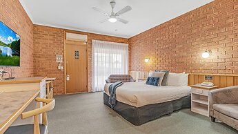 Golden River Motor Inn