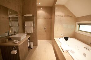 Wild Cattle Creek Estate