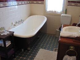 Wild Cattle Creek Estate