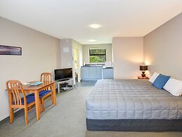 Bonnie Knights Motel