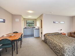 Bonnie Knights Motel